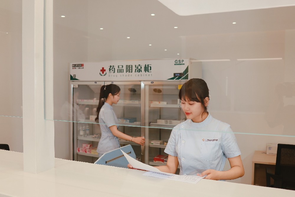 2025年昆明三代试管婴儿费用解析