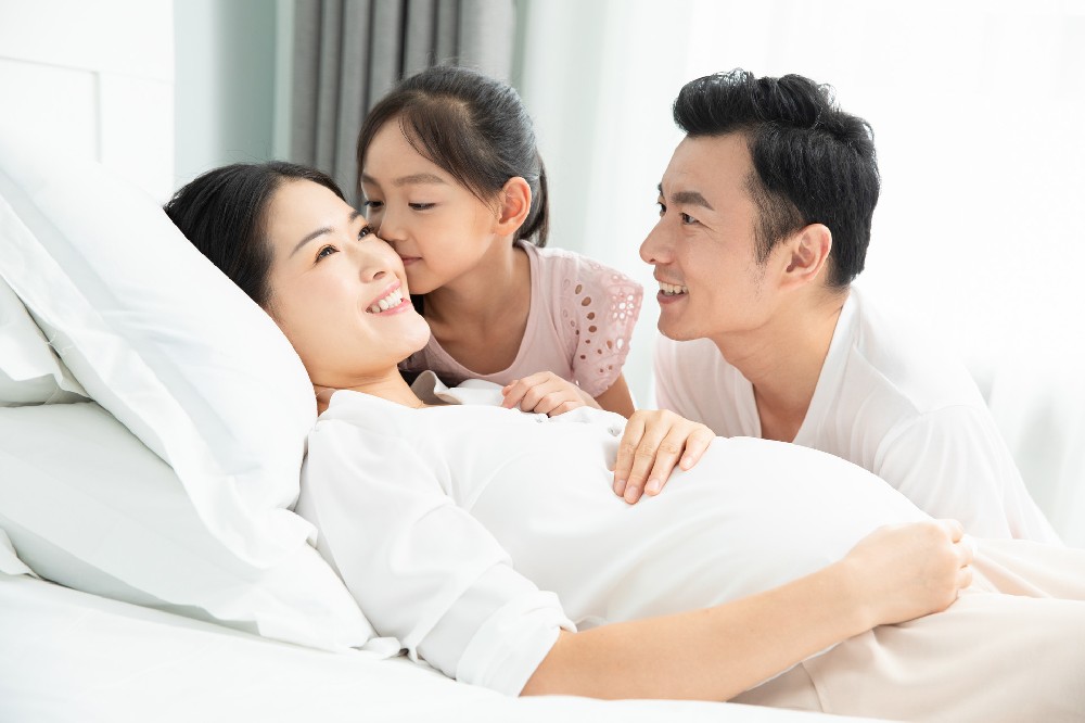 大概多少岁就不能做试管婴儿了?